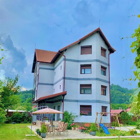 Pensiunea Xandra Hotel Corbi Exterior photo